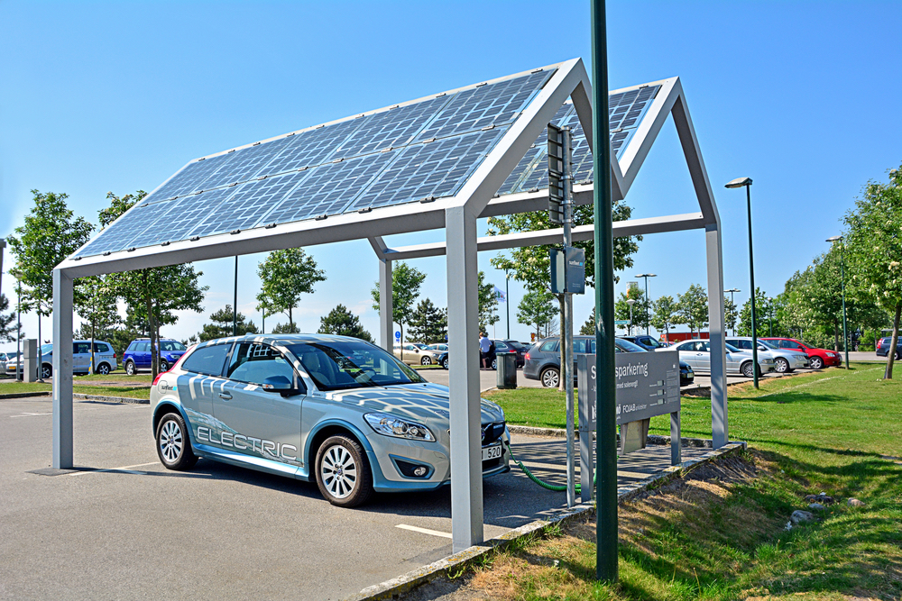 Viel Umweltschutz auf wenig Raum: Eine Photovoltaikanlage auf dem Carport lohnt sich fast immer